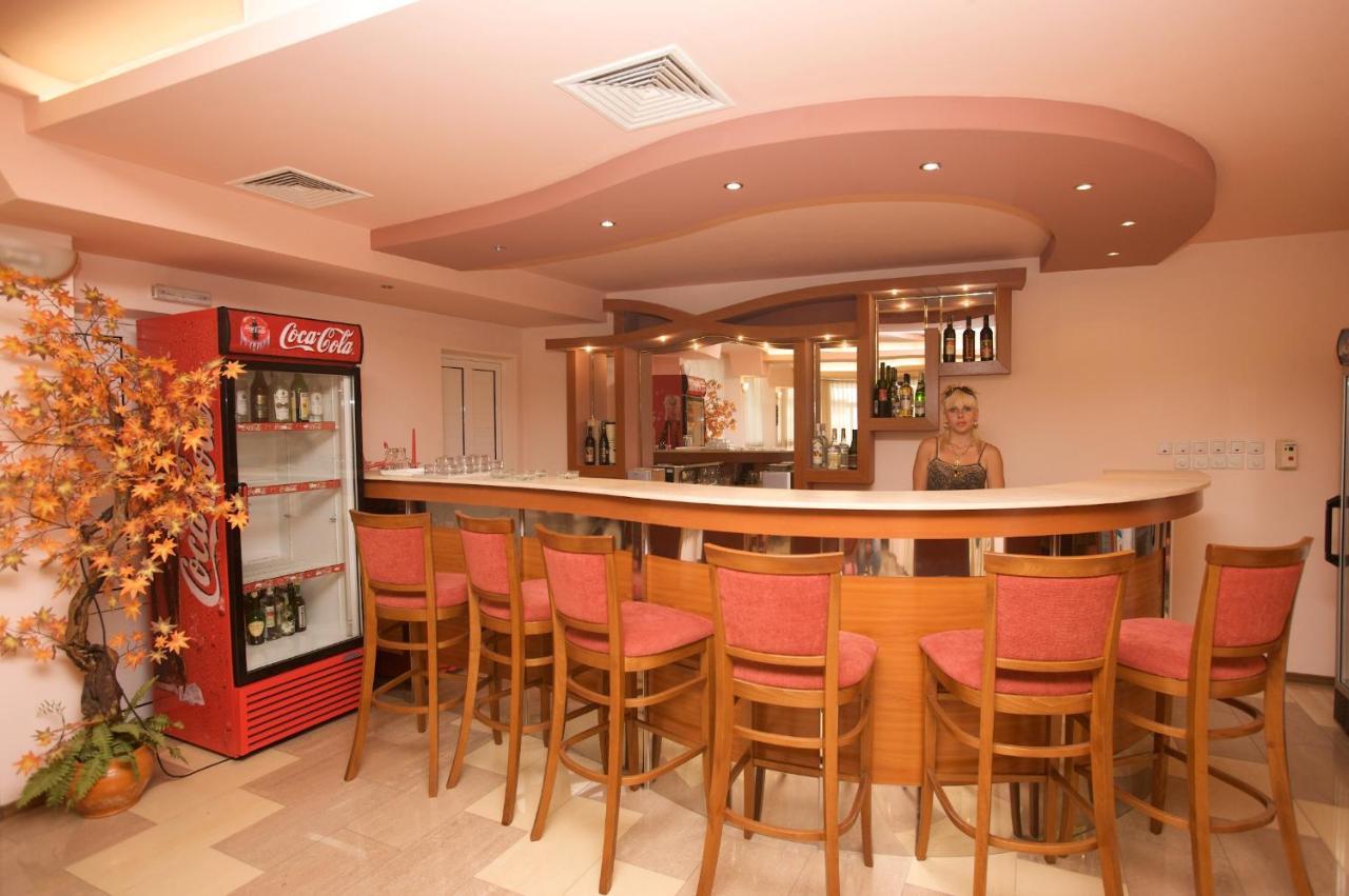 Семеен Хотел Елена Палас Nessebar Extérieur photo