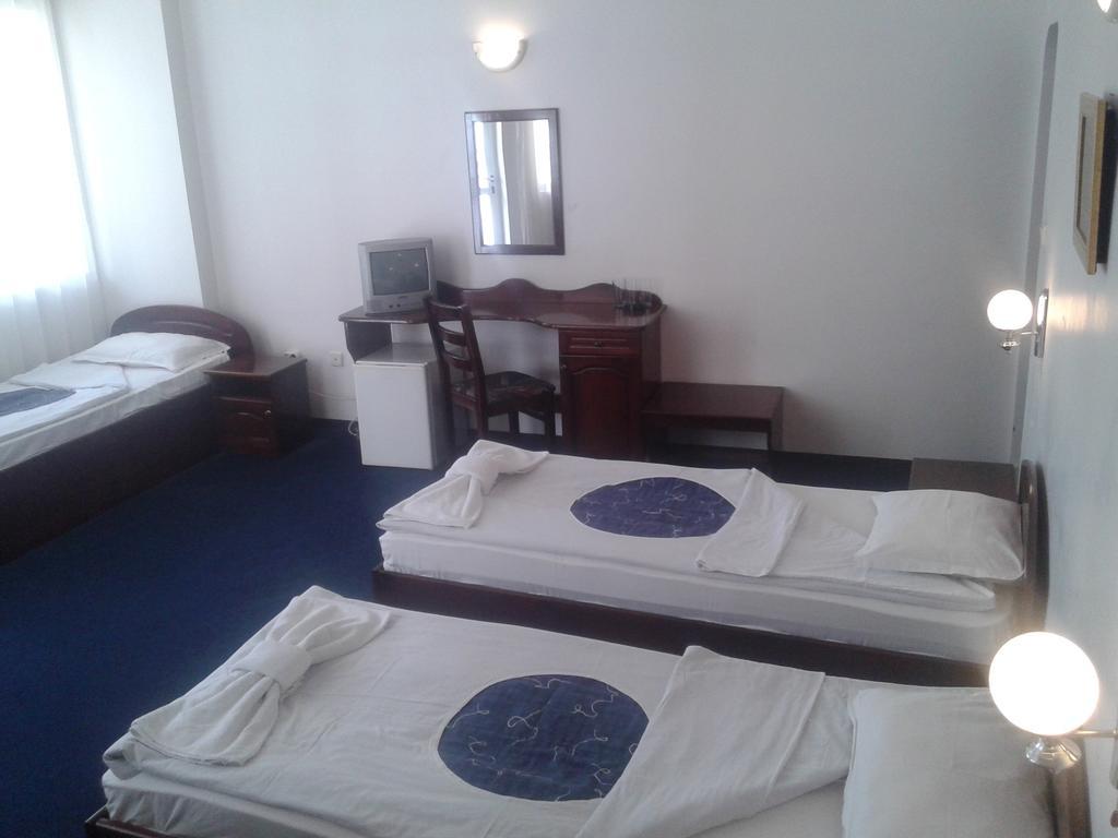 Семеен Хотел Елена Палас Nessebar Chambre photo