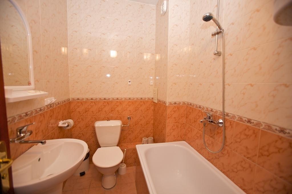 Семеен Хотел Елена Палас Nessebar Extérieur photo