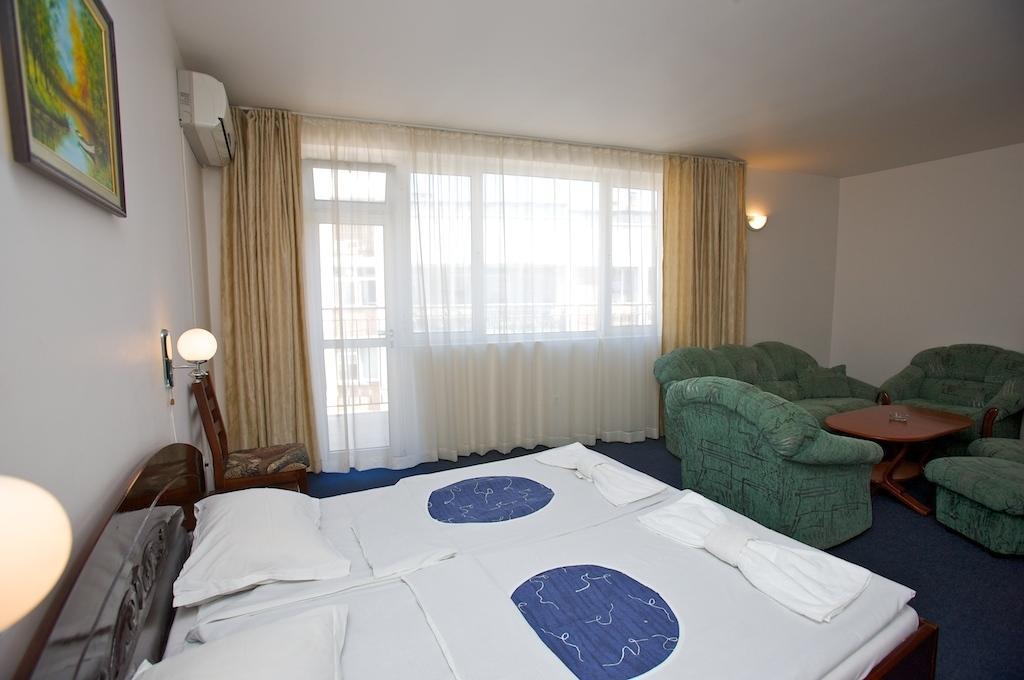 Семеен Хотел Елена Палас Nessebar Chambre photo