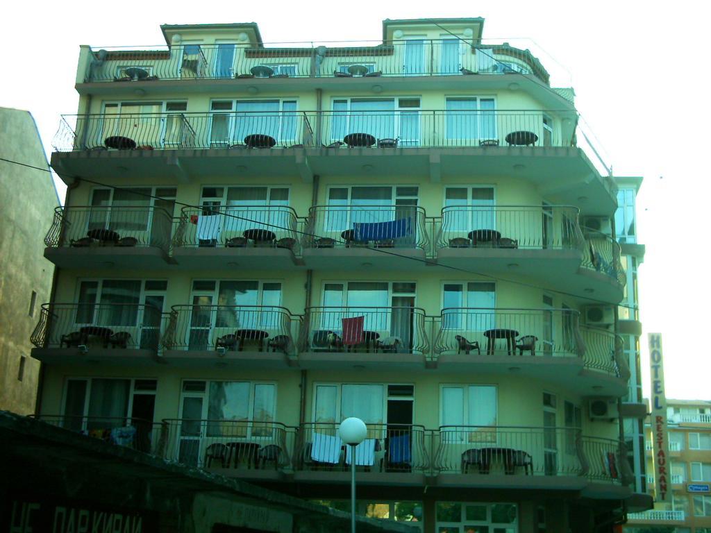 Семеен Хотел Елена Палас Nessebar Extérieur photo