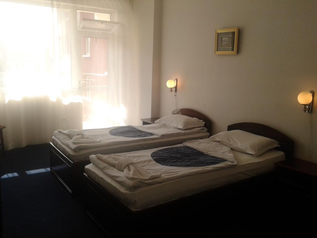 Семеен Хотел Елена Палас Nessebar Chambre photo