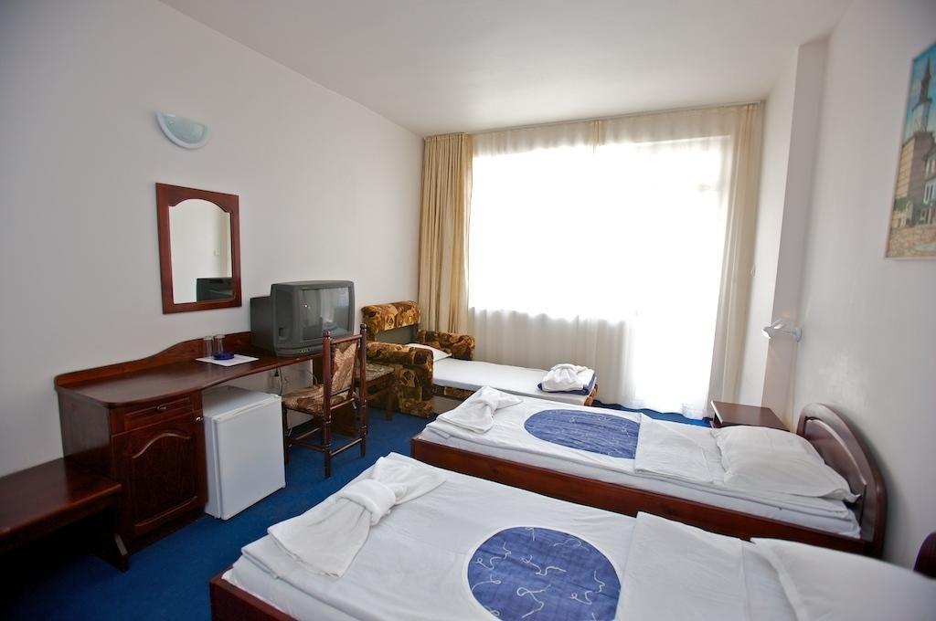 Семеен Хотел Елена Палас Nessebar Chambre photo