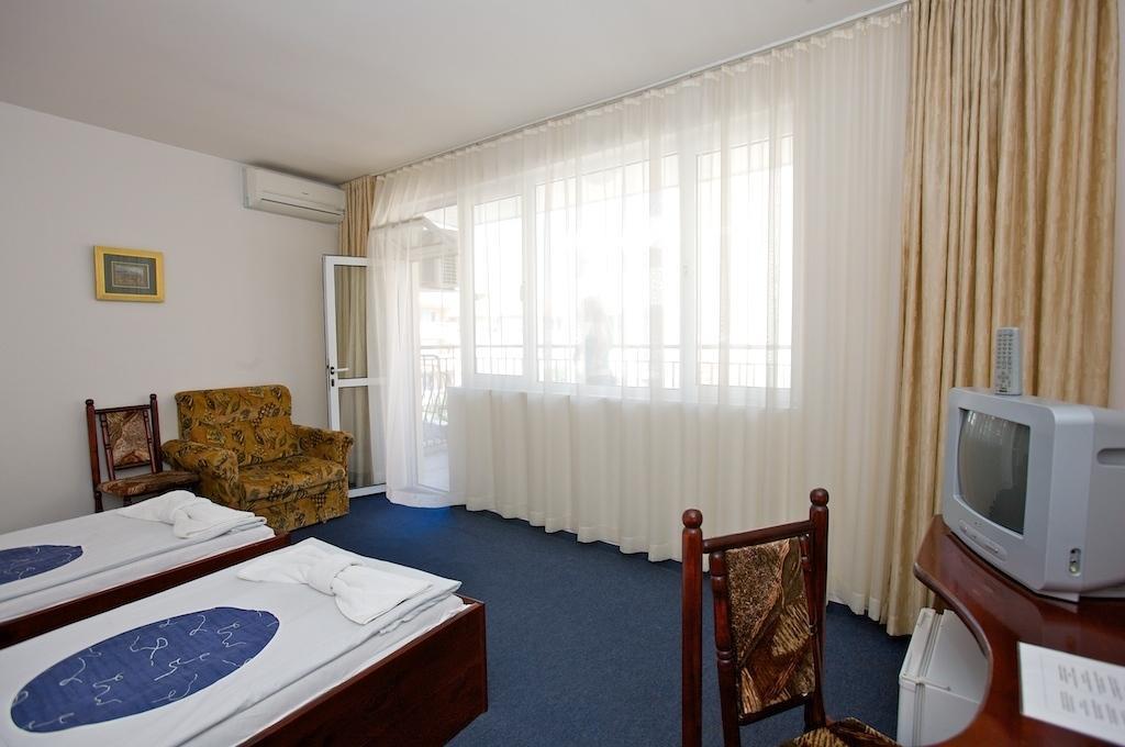 Семеен Хотел Елена Палас Nessebar Chambre photo